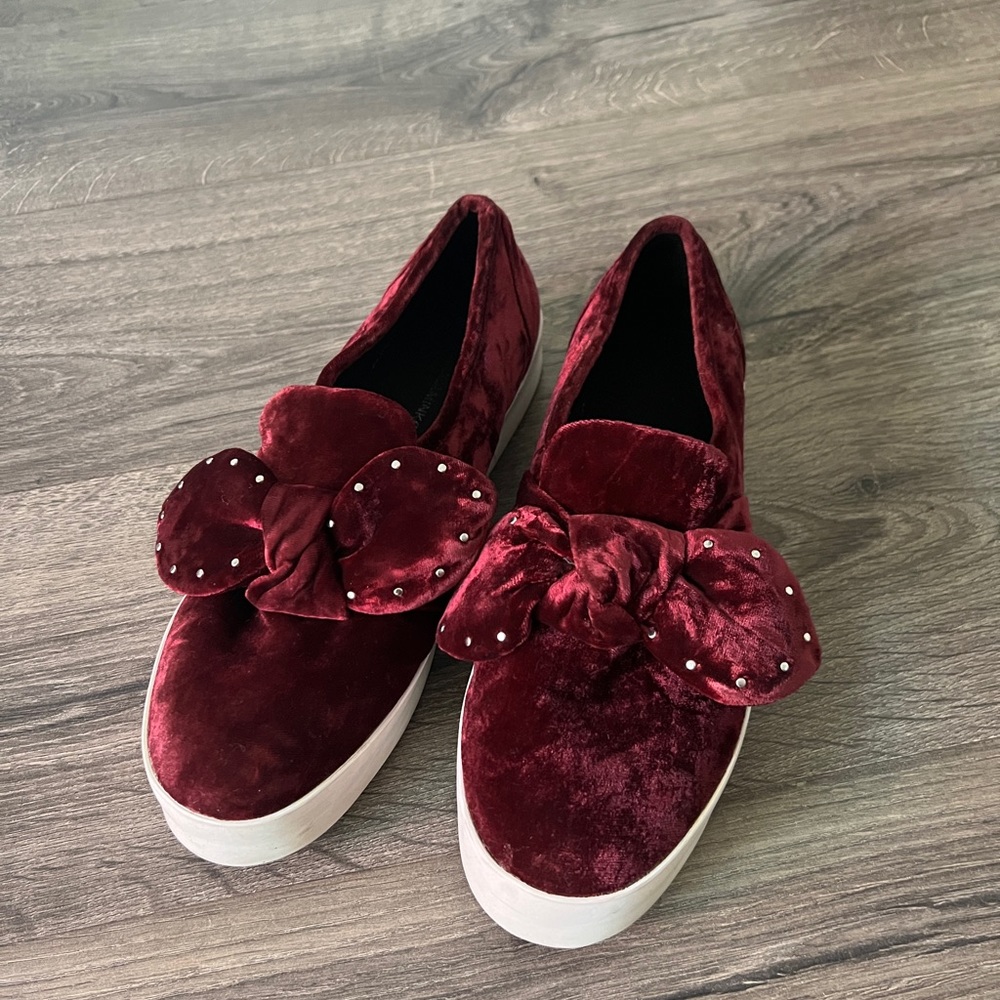 Rebecca Minkoff slip on velvet 8 1/2 shoe ( gently used)